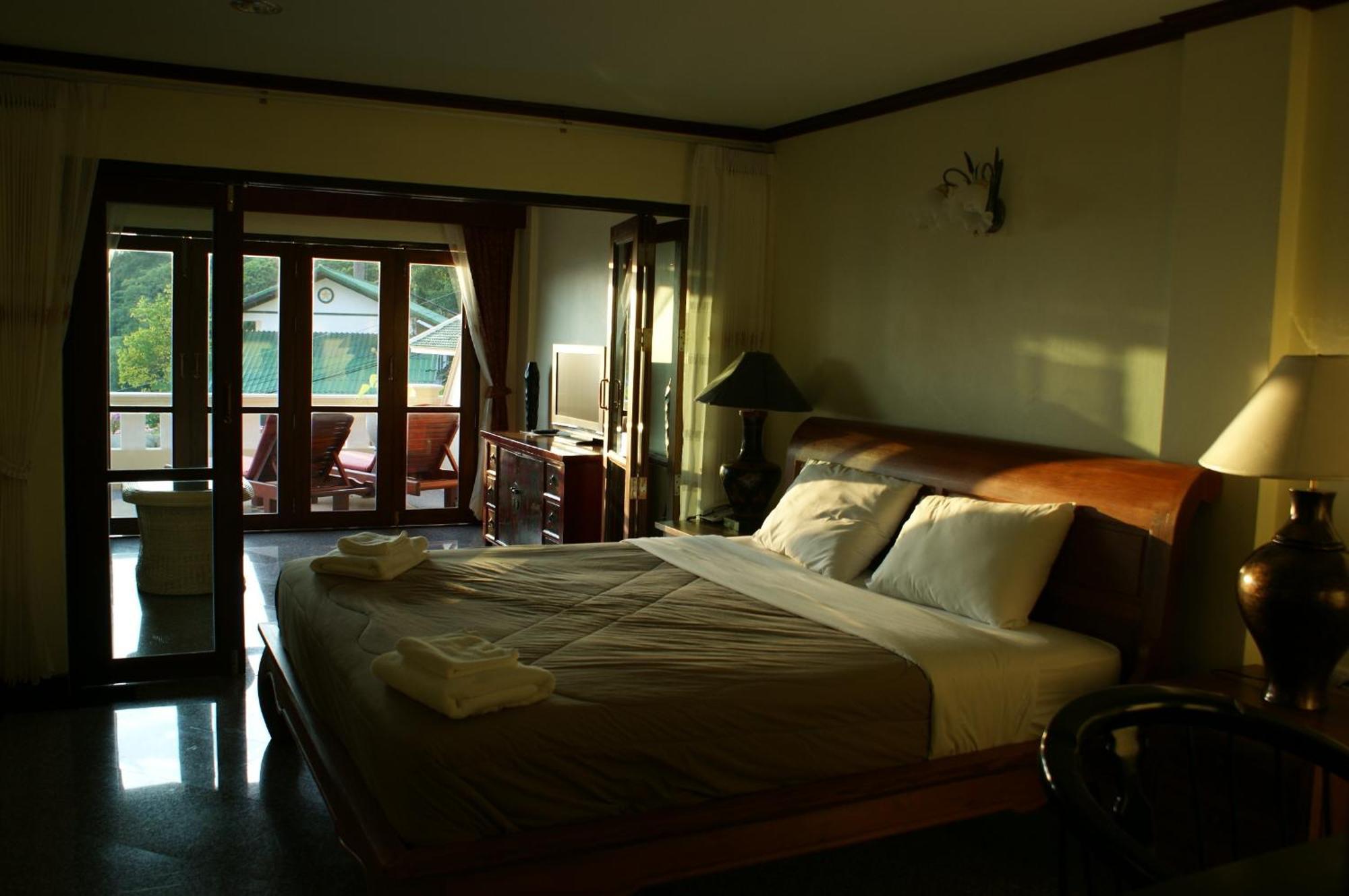 Prince Edouard Apartments & Resort Sha Extra Plus Patong Habitación foto