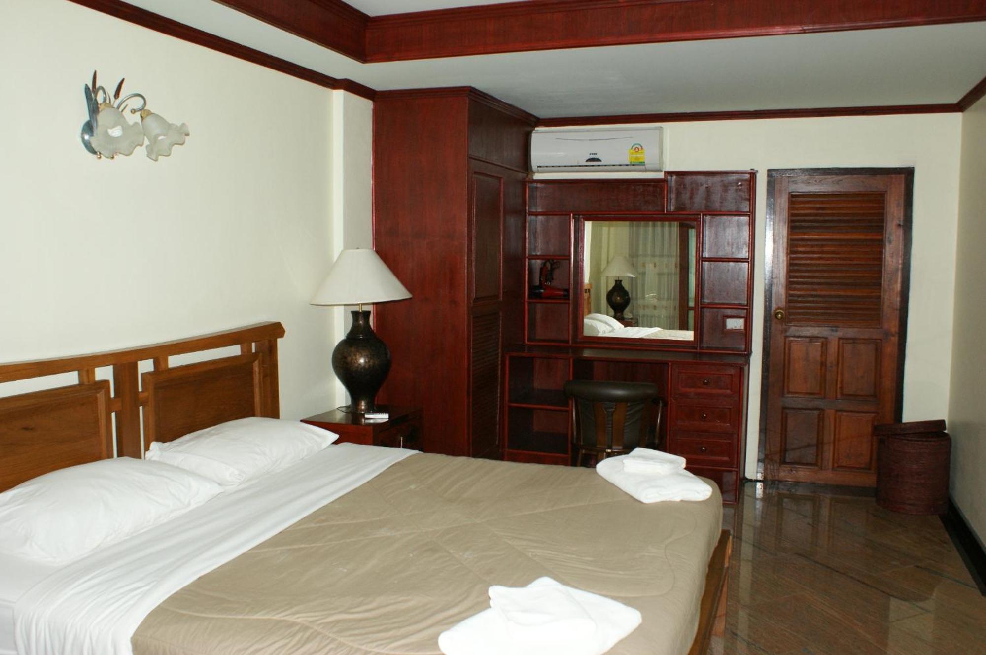 Prince Edouard Apartments & Resort Sha Extra Plus Patong Habitación foto